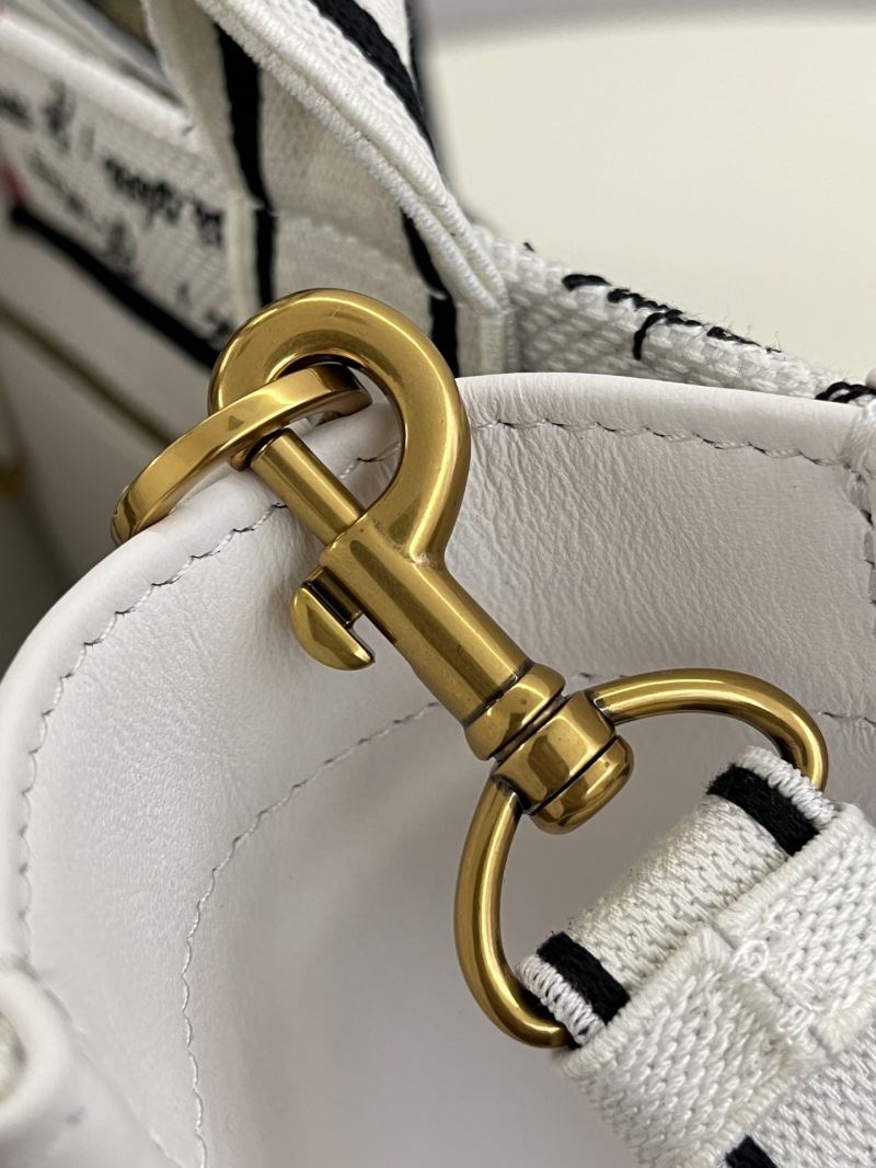 chr1st1an D10r shopping bags